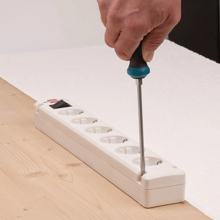 Multiprise Bremounta 6 Prises BRENNENSTUHL - 3m - H05VV-F3G1.5 Avec Interrupteur - Blanc - 1150651326 â Image 4